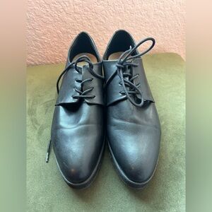 Classic Black Women's Dress Shoe
